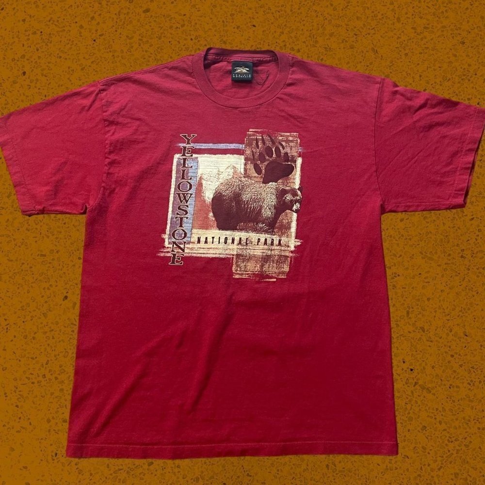 Vintage Yellowstone National Park Tourist Shirt - Picture 3 of 6